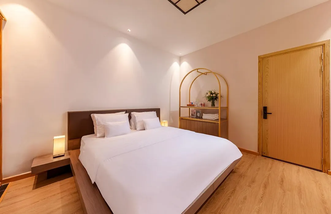 Hotel-1